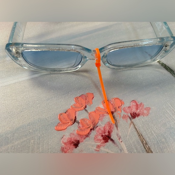 New KNOTWTR Sunglasses I See You Coral Modern Bold Trendy Sophisticated Iconic💗 - Picture 7 of 7